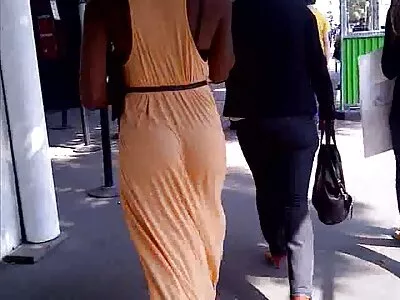 கிறிஸ்டி மேக் ஒரு நட்பு புரவலன்